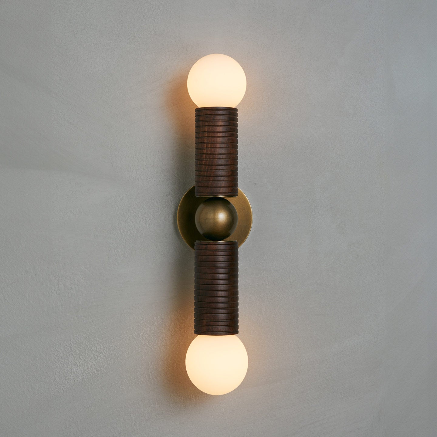 Axis wall sconce in walnut wood — Studio Baldo