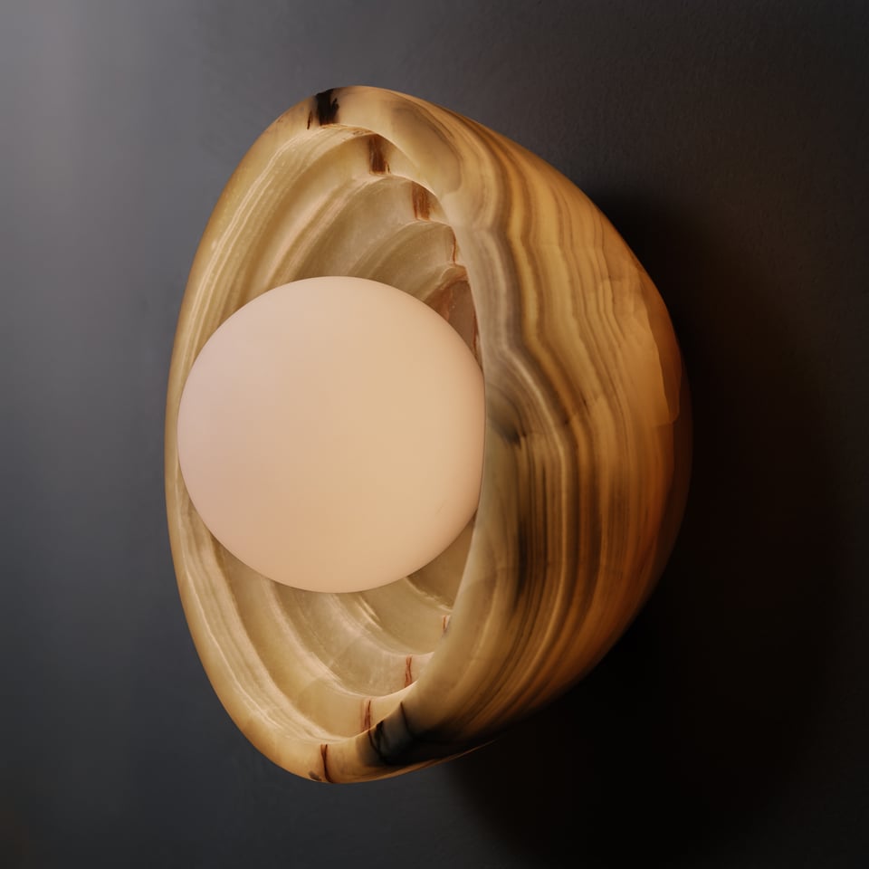 Bruma Wall Sconce in Green Onyx and aged brass, detail, Studio Baldo