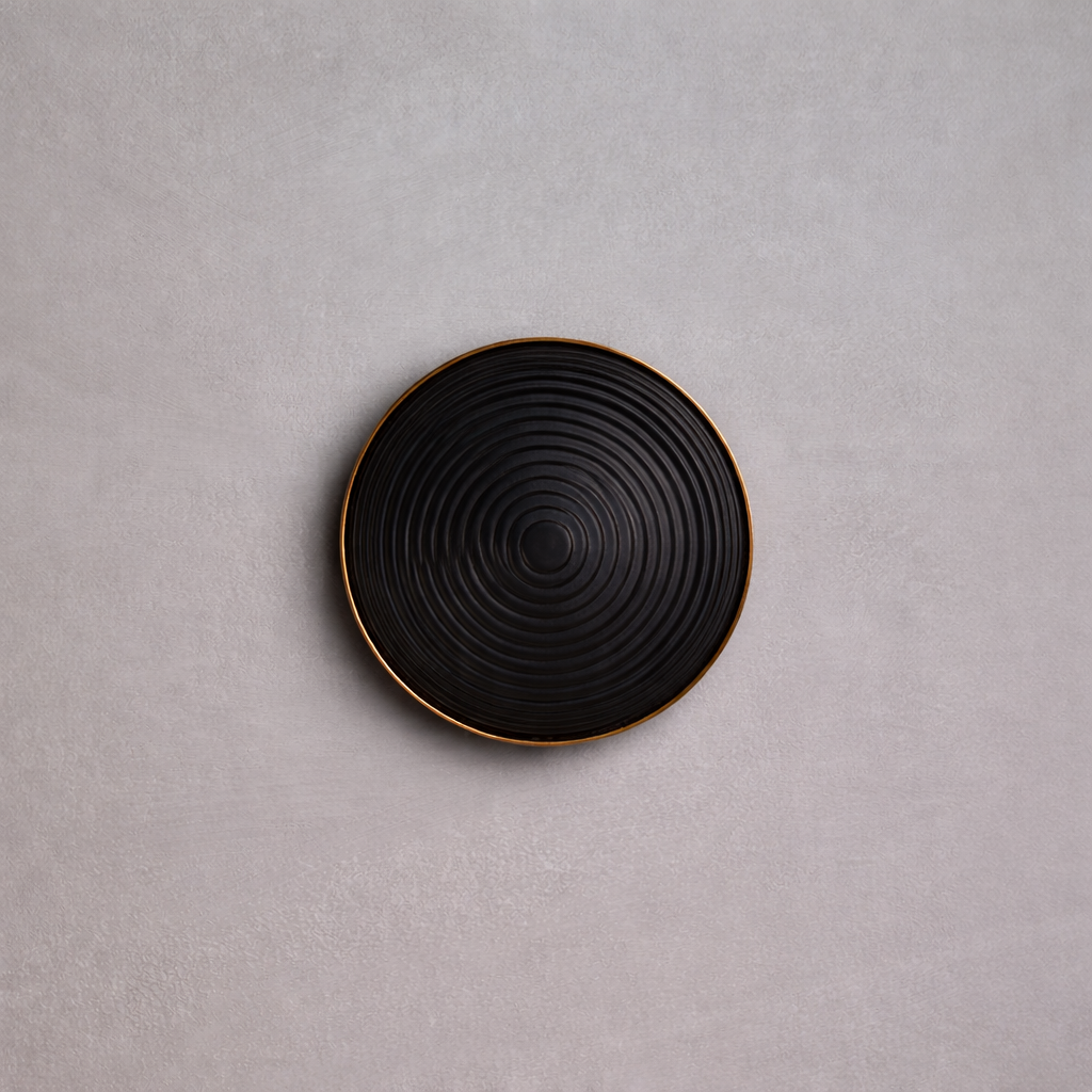 Contour Wall Sconce in ebonized and aged brass, Studio Baldo